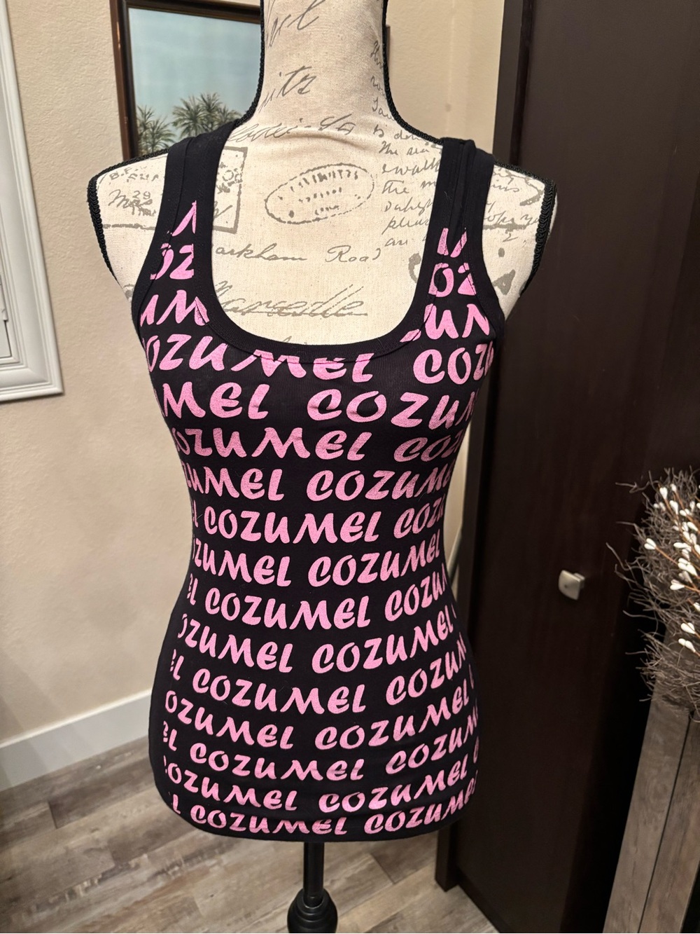 Logo Print Women's Tank Top - Black/Pink